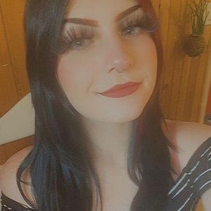 Meet your Posher, Brianna